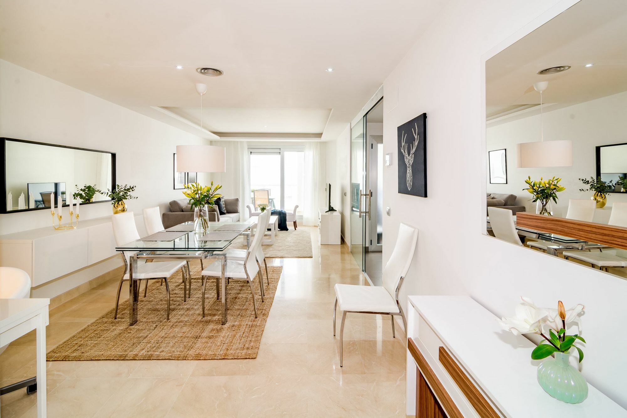 Lab-modern 3 Bedroom Near Appartement *