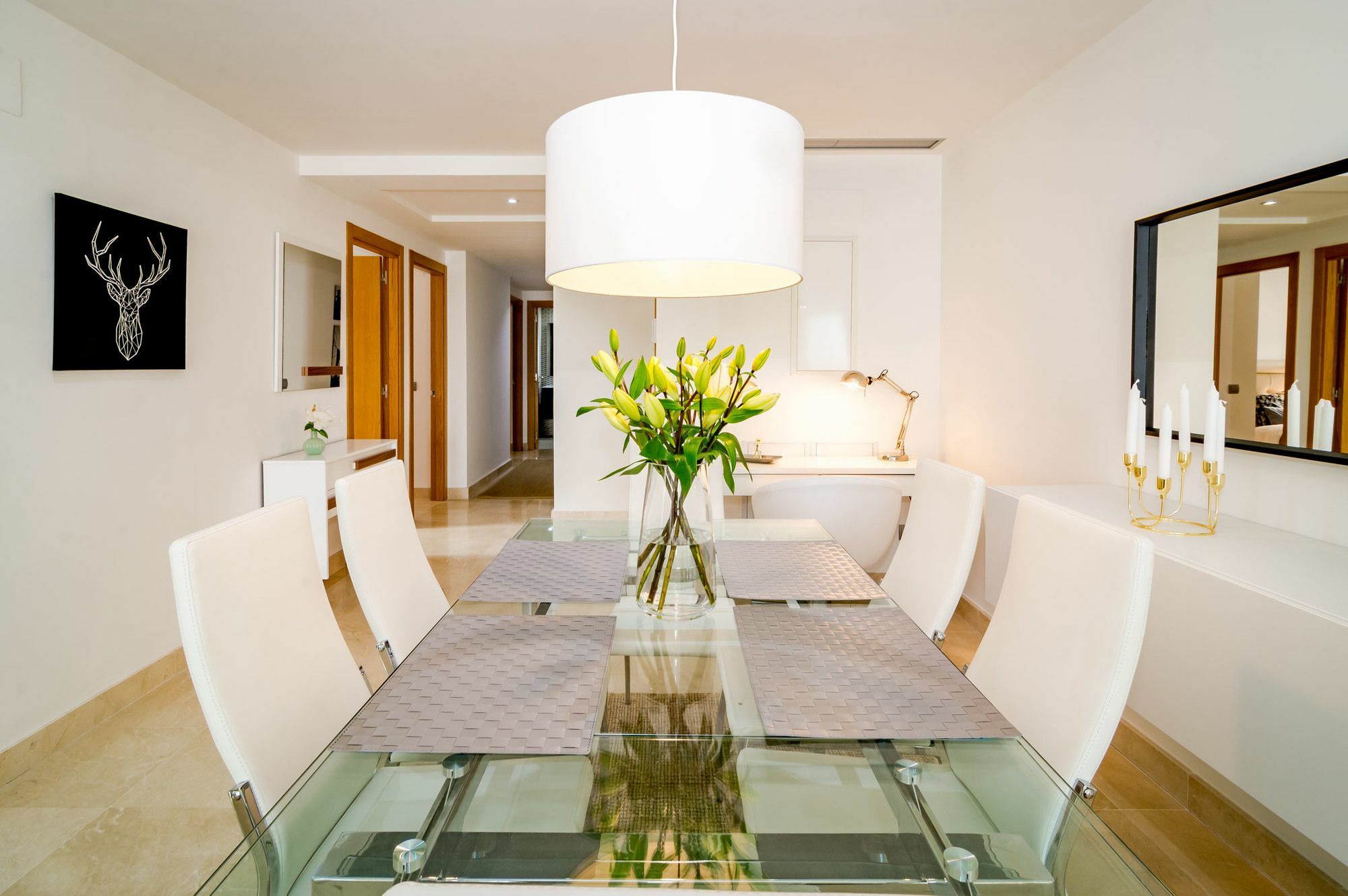 Lab-modern 3 Bedroom Near Appartement *