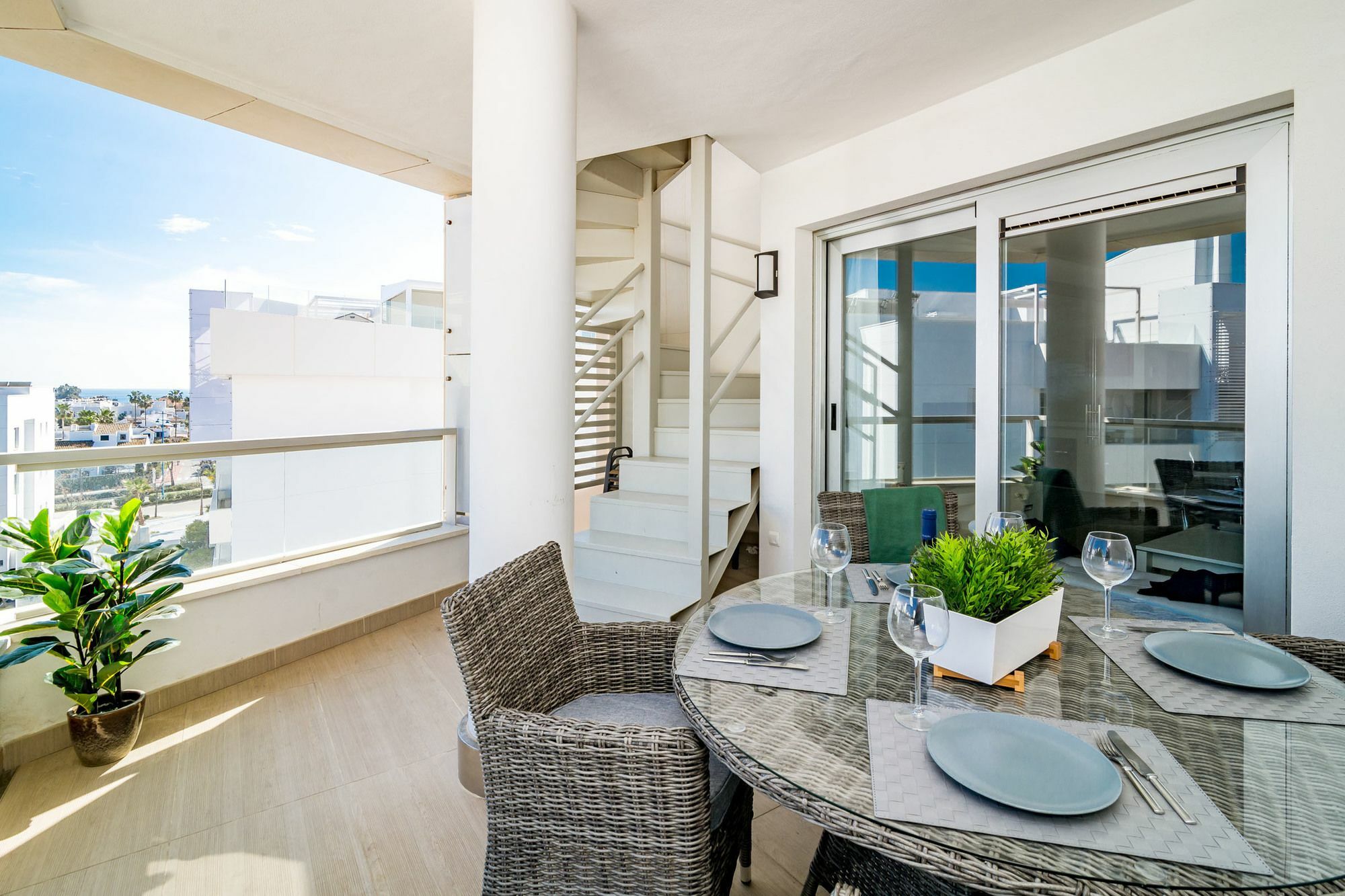 Lab-modern 3 Bedroom Near *